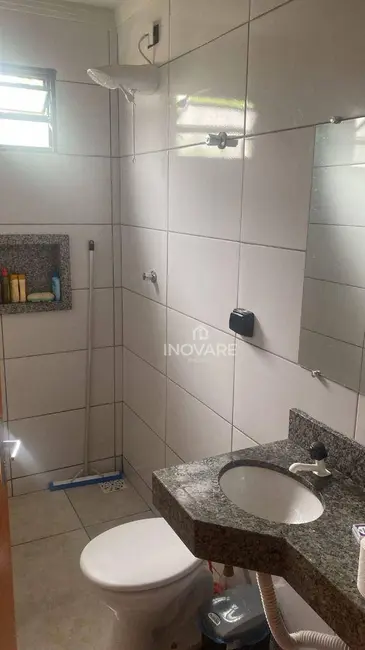 Foto 8 de Casa com 3 quartos à venda, 300m2 em Itumbiara - GO