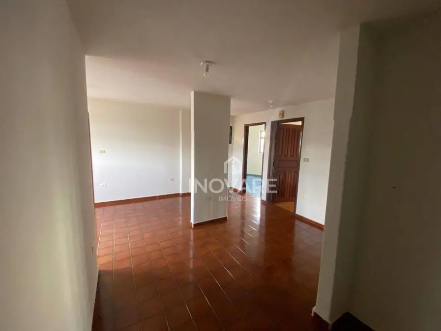Foto 2 de Apartamento com 3 quartos para alugar, 80m2 em Itumbiara - GO