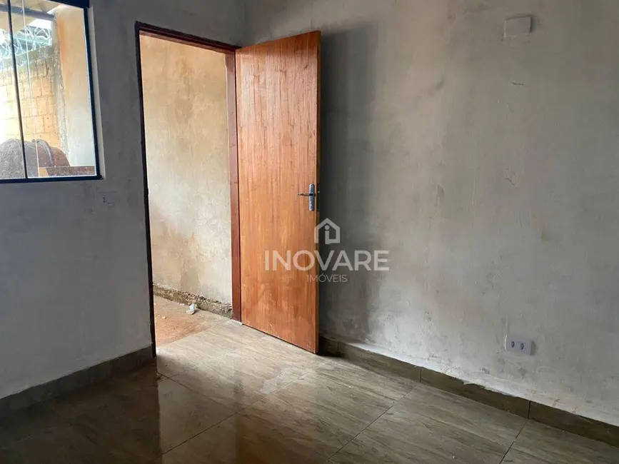 Foto 2 de Casa com 2 quartos para alugar, 78m2 em Itumbiara - GO