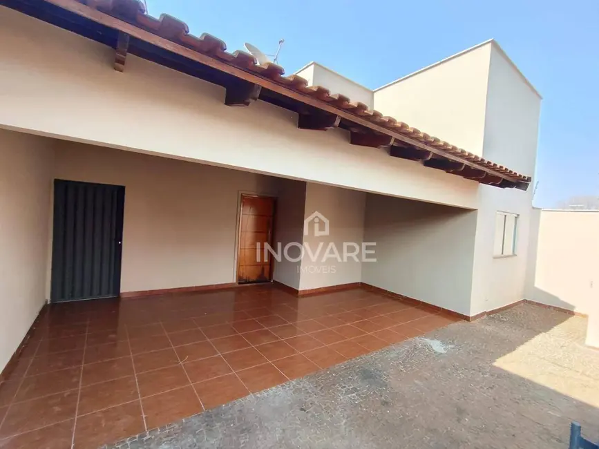 Foto 5 de Casa com 3 quartos para alugar, 250m2 em Jardim Morumbi, Itumbiara - GO
