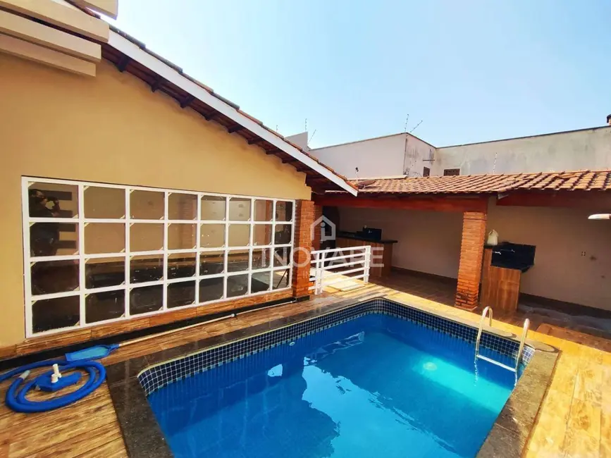 Foto 7 de Casa com 3 quartos para alugar, 250m2 em Jardim Morumbi, Itumbiara - GO