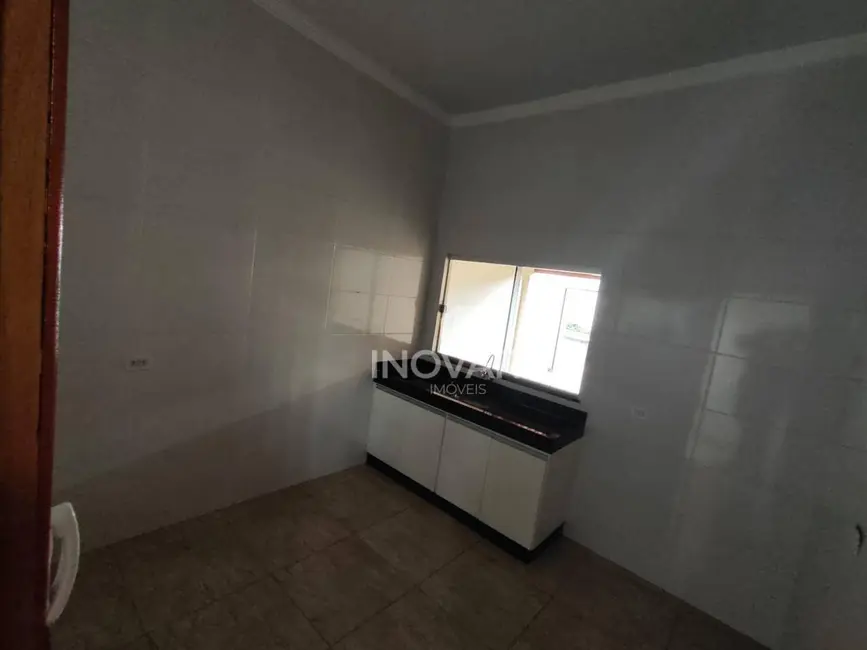 Foto 8 de Casa com 3 quartos para alugar, 250m2 em Residencial Jardim Primavera, Itumbiara - GO