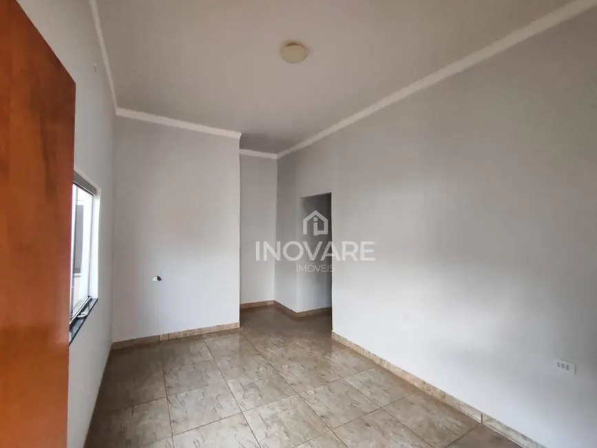 Foto 3 de Casa com 3 quartos para alugar, 250m2 em Residencial Jardim Primavera, Itumbiara - GO