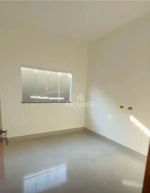 Foto 3 de Casa com 3 quartos à venda, 198m2 em Jardim Leonora, Itumbiara - GO