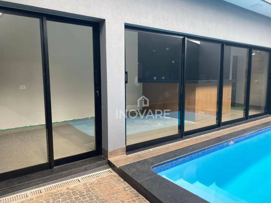 Foto 1 de Casa com 3 quartos à venda, 213m2 em Alto da Boa Vista, Itumbiara - GO