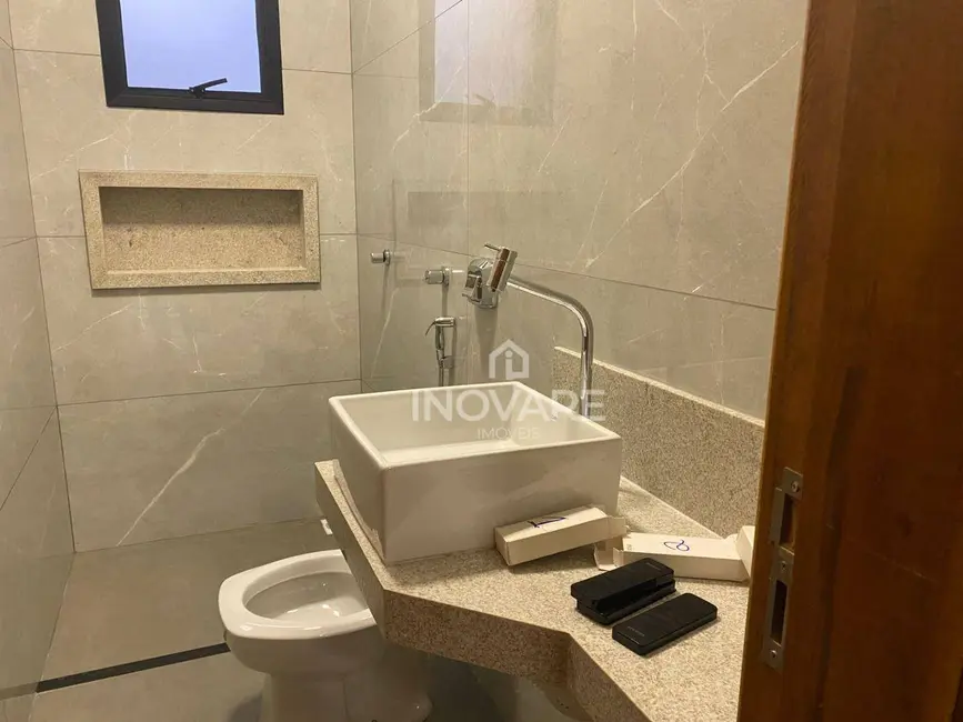 Foto 8 de Casa com 3 quartos à venda, 213m2 em Alto da Boa Vista, Itumbiara - GO