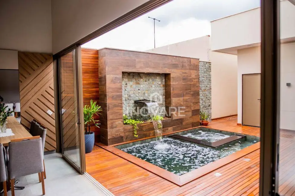 Foto 1 de Casa com 3 quartos à venda, 300m2 em Jardim Morumbi, Itumbiara - GO