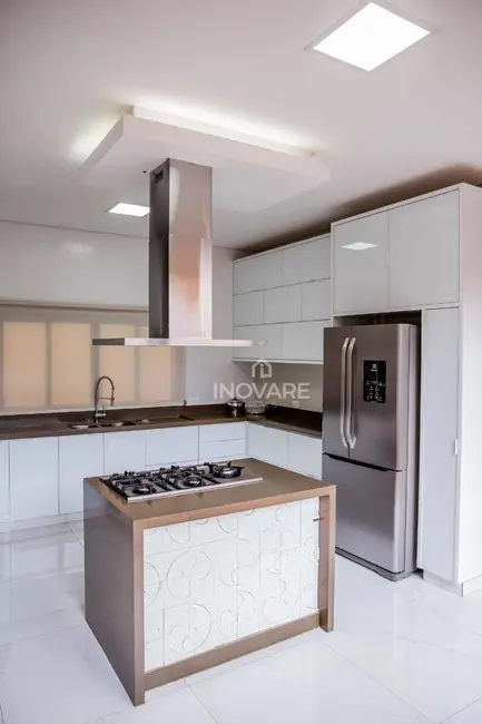 Foto 7 de Casa com 3 quartos à venda, 300m2 em Jardim Morumbi, Itumbiara - GO