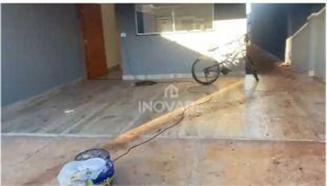 Foto 1 de Casa com 2 quartos à venda, 180m2 em Itumbiara - GO