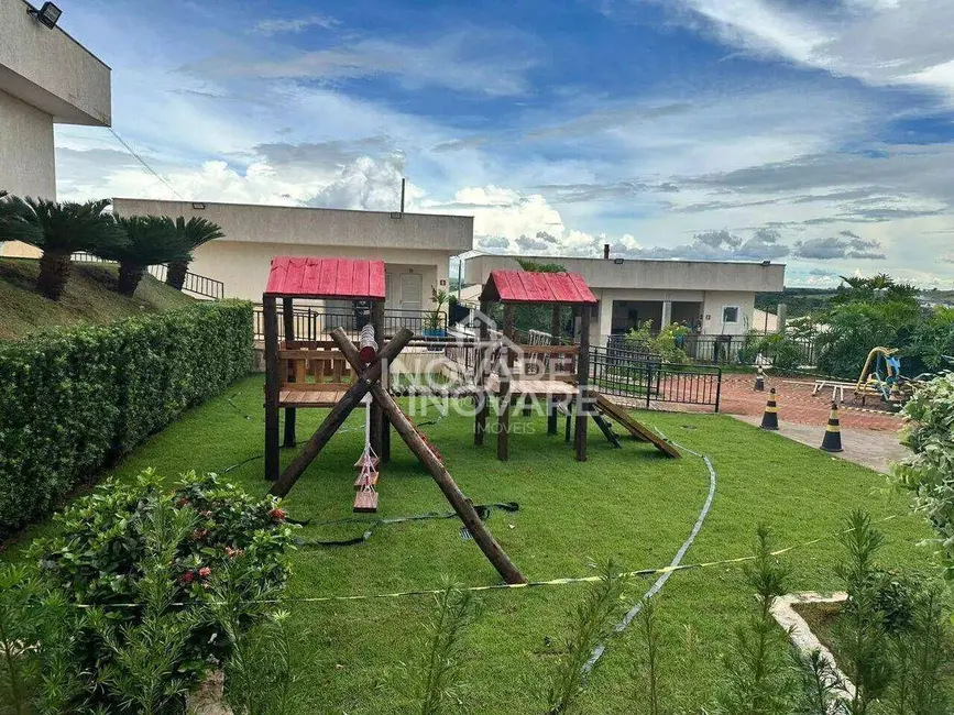 Foto 4 de Casa de Condomínio com 3 quartos à venda, 200m2 em Arapora - MG