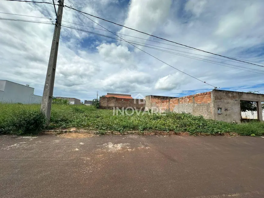 Terreno / Lote à venda, 240m2 em Arapora - MG - imagem 2 Foto 2 de Terreno / Lote à venda, 240m2 em Arapora - MG