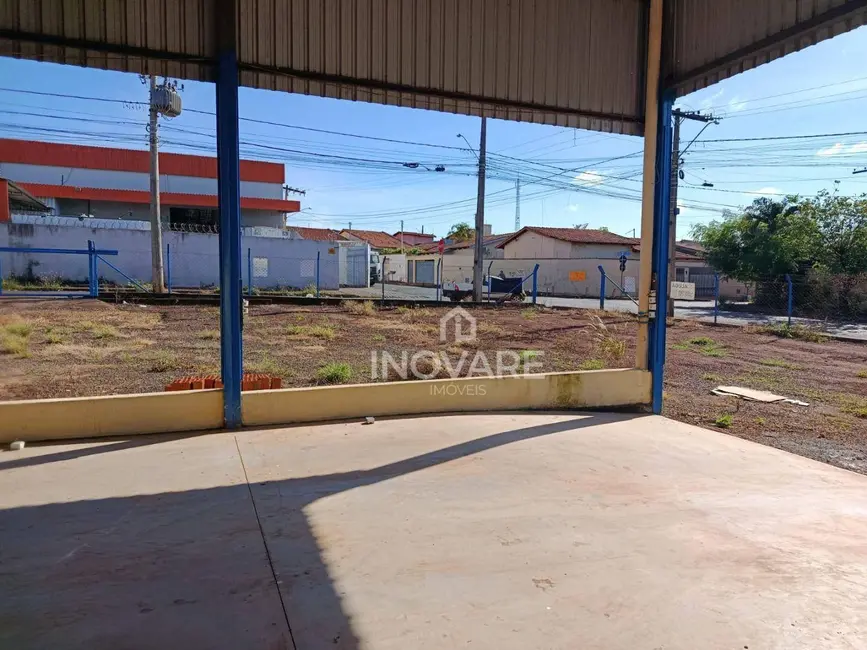 Foto 3 de Armazém / Galpão à venda e para alugar, 1650m2 em Jardim América, Itumbiara - GO