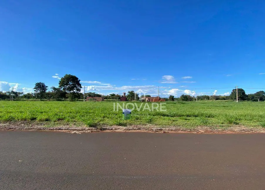 Foto 1 de Terreno / Lote à venda, 253m2 em Arapora - MG