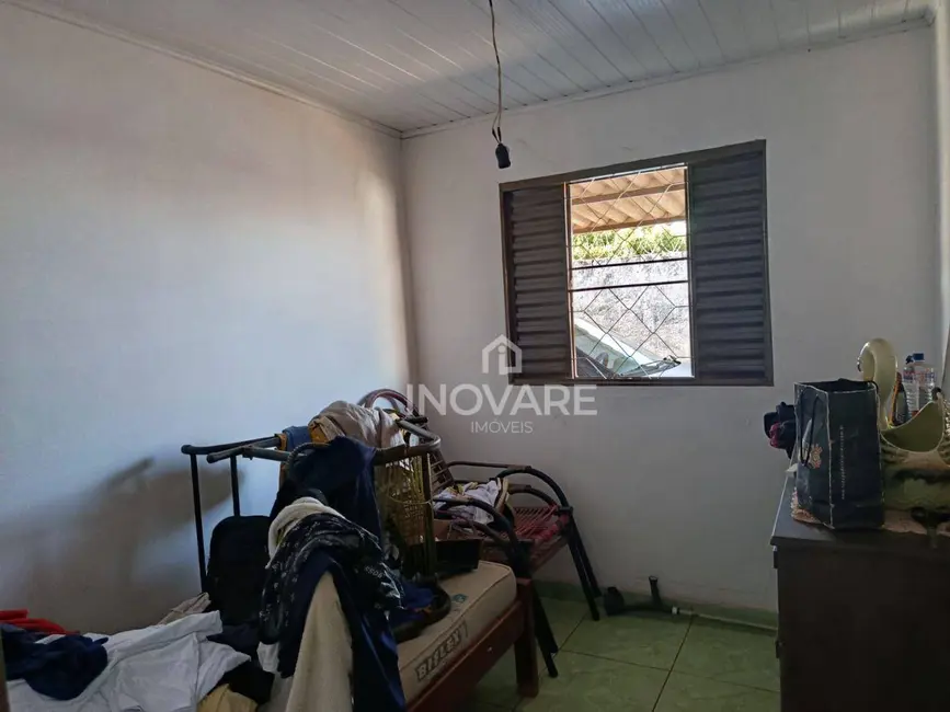 Foto 3 de Casa com 3 quartos à venda em Itumbiara - GO