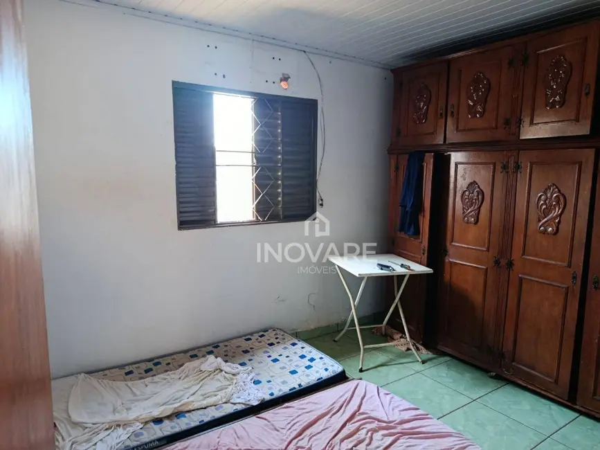 Foto 4 de Casa com 3 quartos à venda em Itumbiara - GO