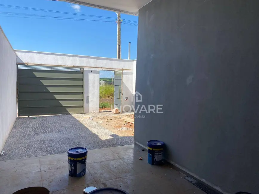 Foto 1 de Casa com 2 quartos à venda, 180m2 em Itumbiara - GO