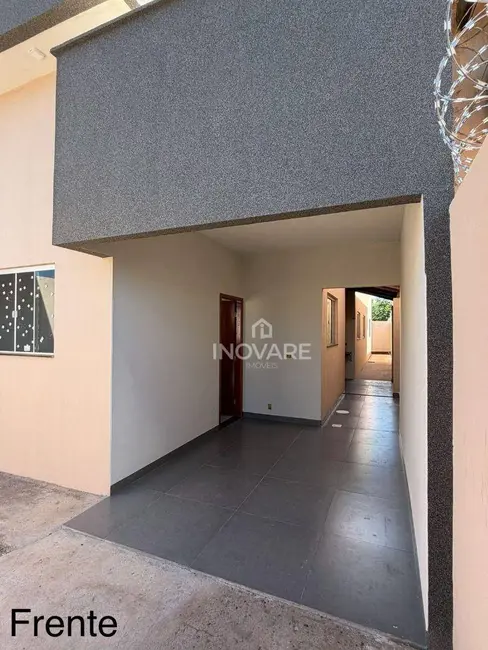 Foto 2 de Casa com 3 quartos à venda, 180m2 em Cidade Jardim, Itumbiara - GO