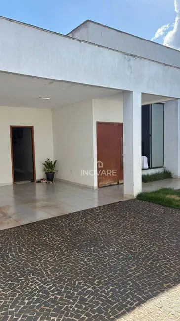 Foto 3 de Casa com 3 quartos à venda, 360m2 em Residencial Beira Rio I, Itumbiara - GO