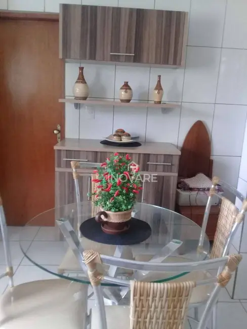Foto 9 de Sobrado com 3 quartos para alugar em Itumbiara - GO