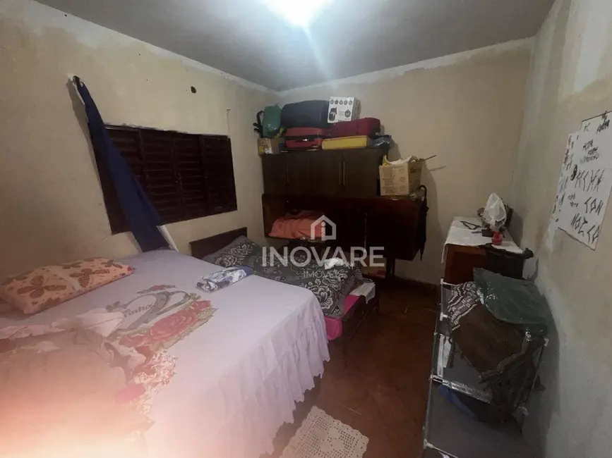 Foto 9 de Casa com 2 quartos à venda, 250m2 em Itumbiara - GO