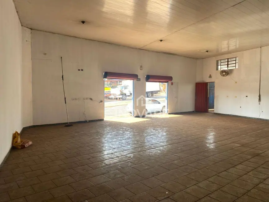 Foto 5 de Armazém / Galpão à venda e para alugar, 800m2 em Itumbiara - GO