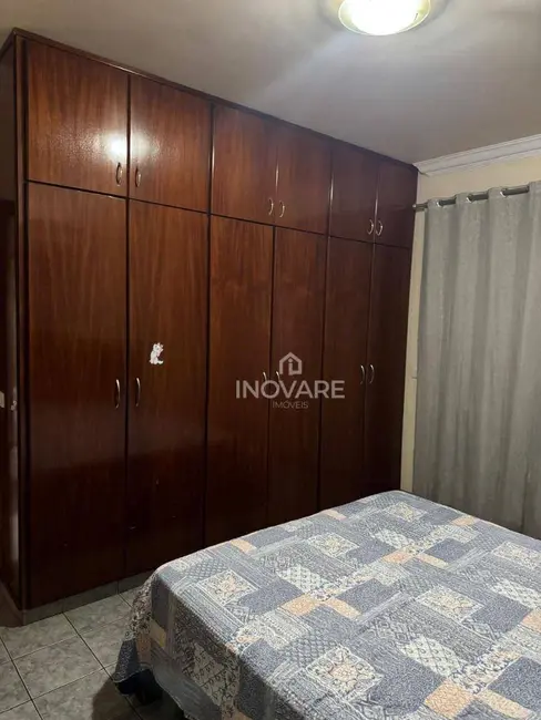 Foto 7 de Casa com 3 quartos à venda, 480m2 em Itumbiara - GO