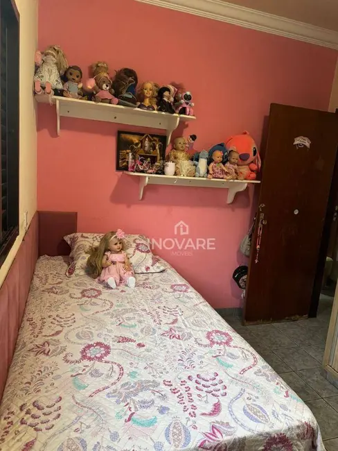 Foto 6 de Casa com 3 quartos à venda, 480m2 em Itumbiara - GO