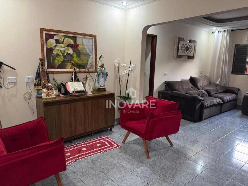 Foto 4 de Casa com 3 quartos à venda, 480m2 em Itumbiara - GO