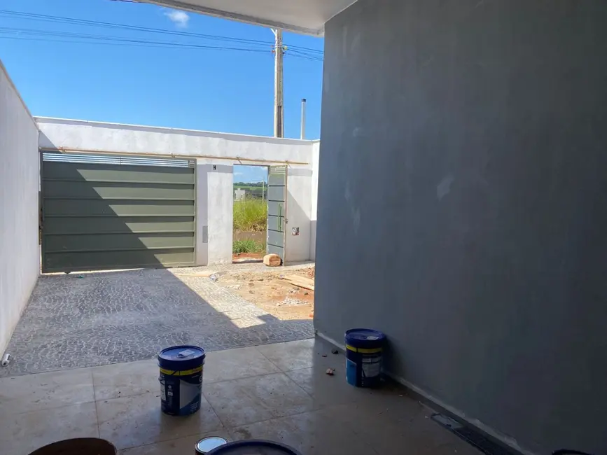 Foto 1 de Casa com 3 quartos à venda, 180m2 em Itumbiara - GO