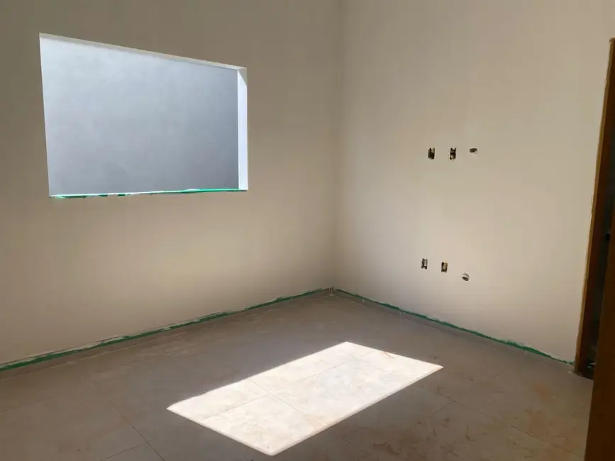 Foto 5 de Casa com 3 quartos à venda, 180m2 em Itumbiara - GO