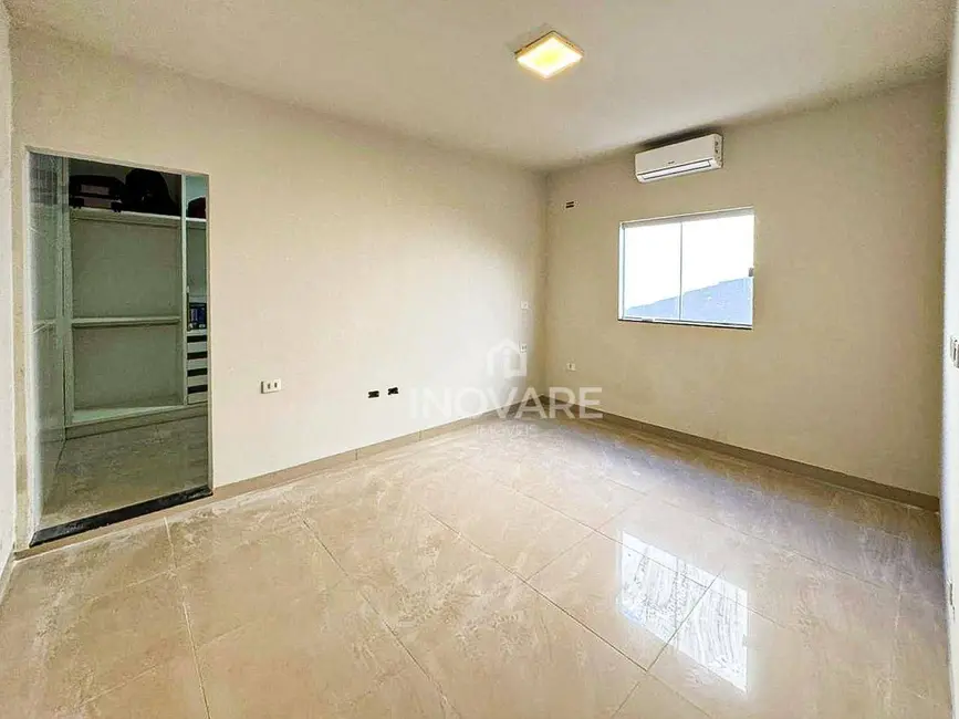 Foto 4 de Casa com 2 quartos à venda, 360m2 em Itumbiara - GO
