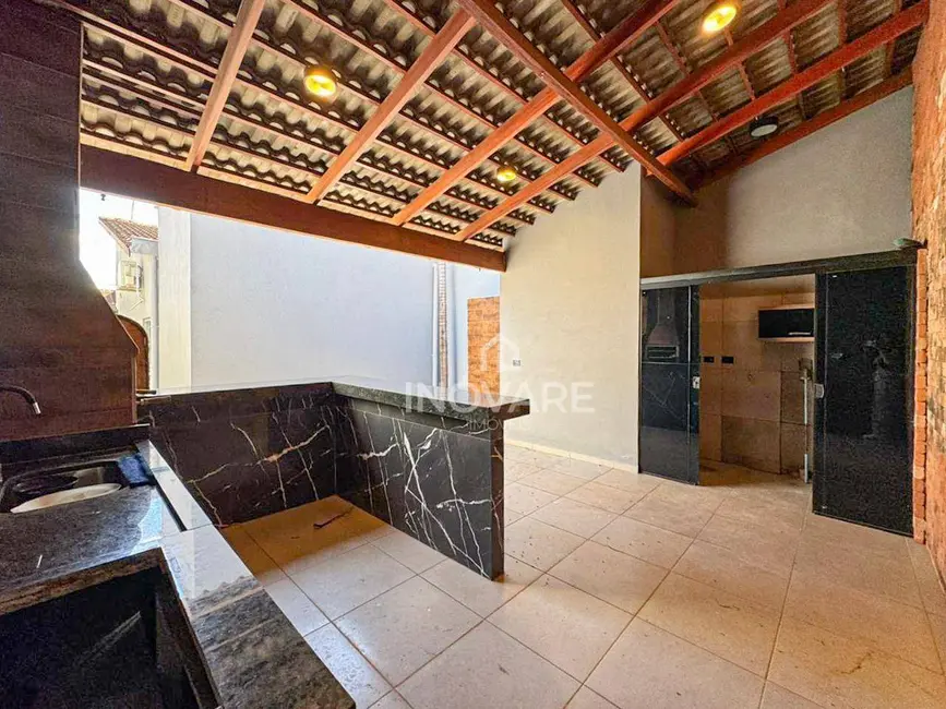 Foto 6 de Casa com 2 quartos à venda, 360m2 em Itumbiara - GO