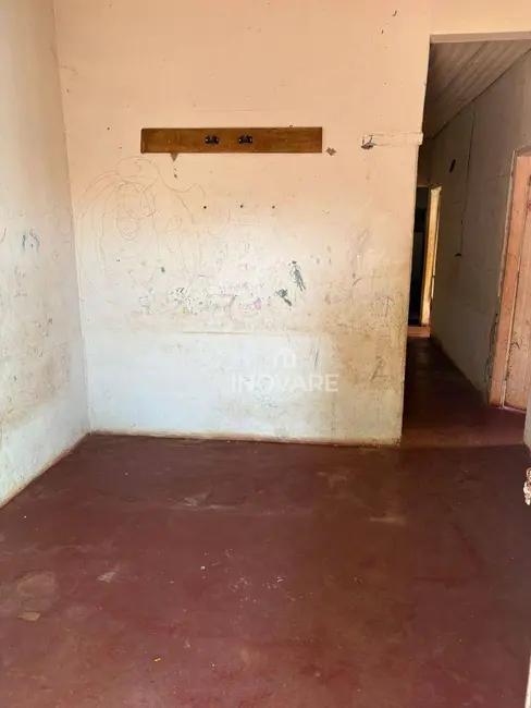 Foto 6 de Casa com 3 quartos à venda, 360m2 em Itumbiara - GO