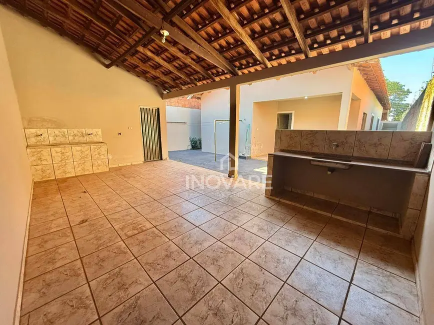 Foto 6 de Casa com 3 quartos à venda, 300m2 em Setor Anhanguera, Itumbiara - GO