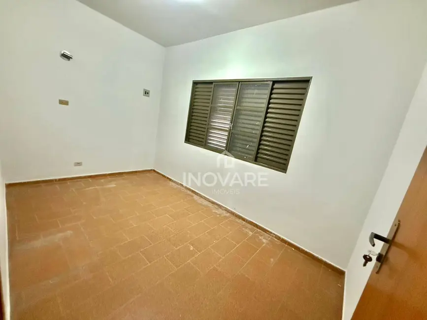 Foto 5 de Casa com 3 quartos à venda, 300m2 em Setor Anhanguera, Itumbiara - GO