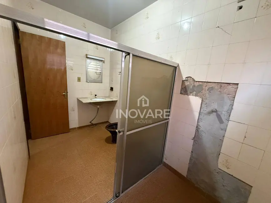 Foto 5 de Casa com 3 quartos à venda, 300m2 em Setor Anhanguera, Itumbiara - GO