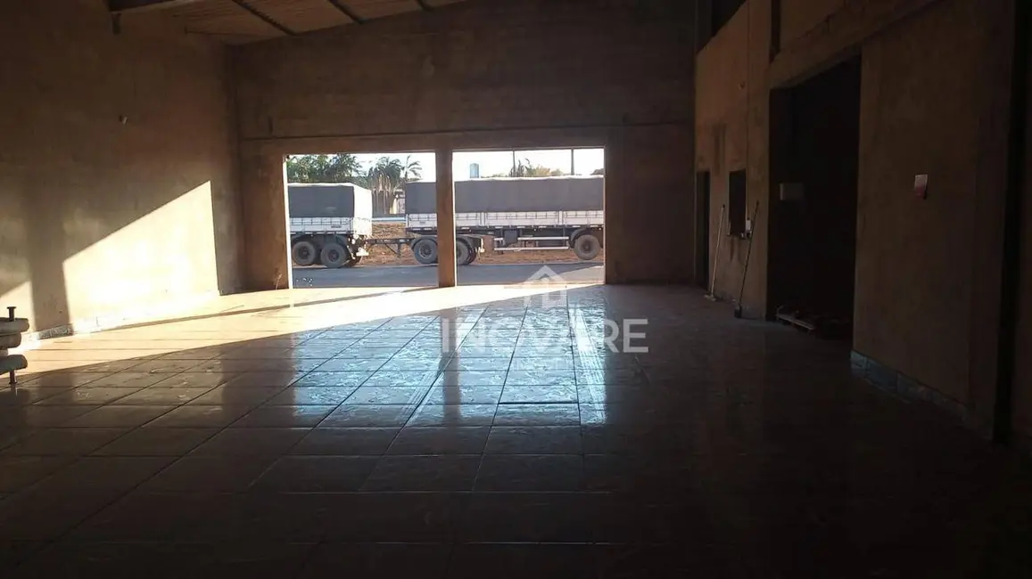 Foto 6 de Armazém / Galpão para alugar, 700m2 em Itumbiara - GO