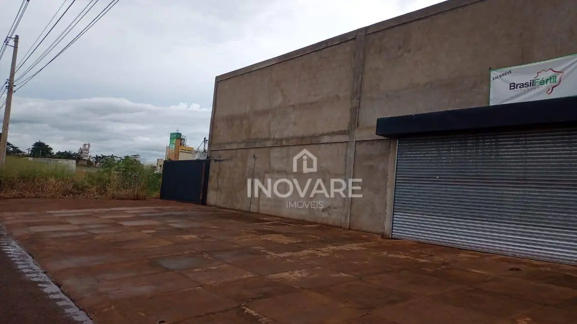 Foto 3 de Armazém / Galpão para alugar, 700m2 em Itumbiara - GO