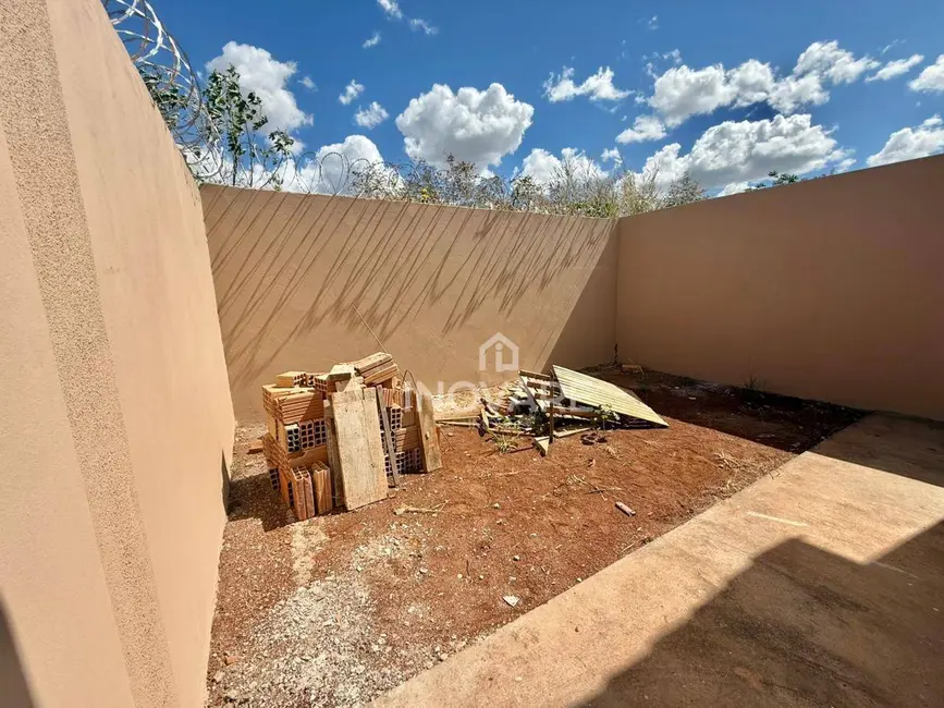 Foto 2 de Casa com 2 quartos à venda, 180m2 em Itumbiara - GO