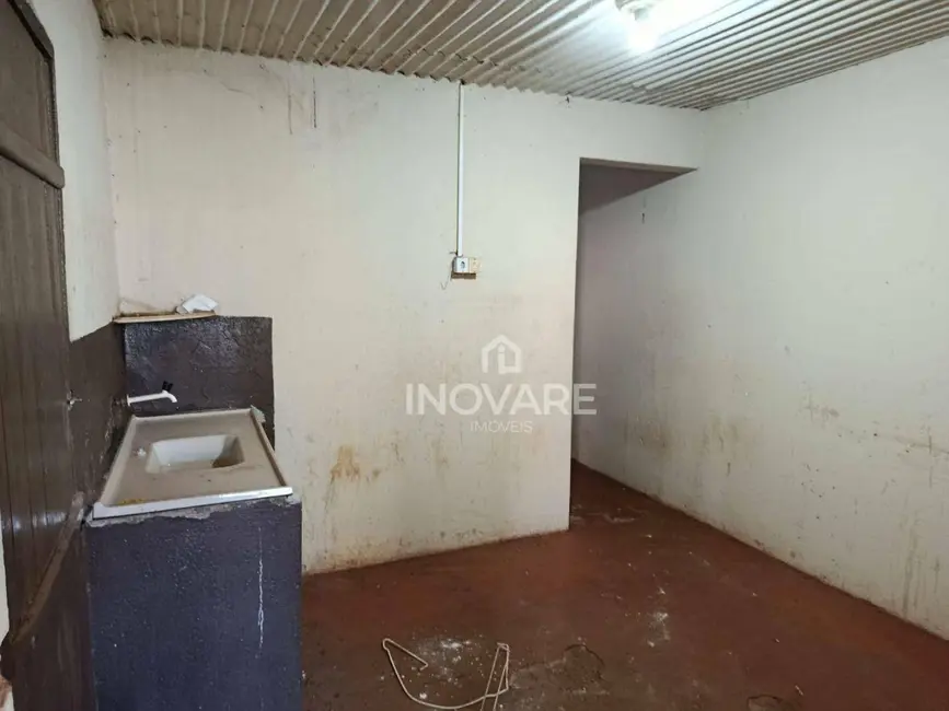 Foto 2 de Casa com 5 quartos para alugar, 120m2 em Itumbiara - GO