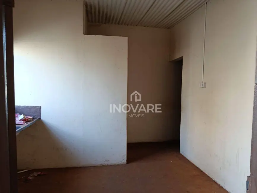 Foto 9 de Casa com 5 quartos para alugar, 120m2 em Itumbiara - GO