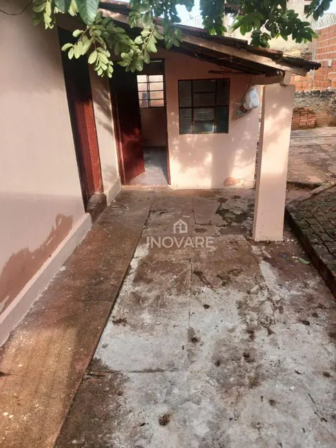 Foto 1 de Casa com 2 quartos à venda, 126m2 em Itumbiara - GO