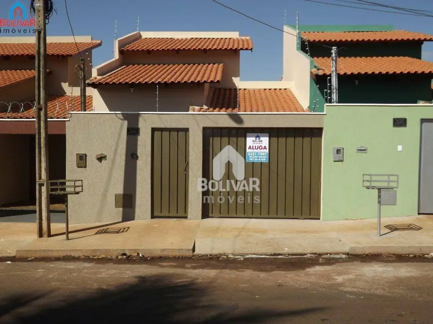 Casa com 2 quartos para alugar em Setor Planalto, Itumbiara - GO - imagem 2 Foto 2 de Casa com 2 quartos para alugar em Setor Planalto, Itumbiara - GO