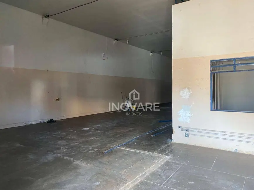 Foto 6 de Armazém / Galpão para alugar, 600m2 em Jardim América, Itumbiara - GO