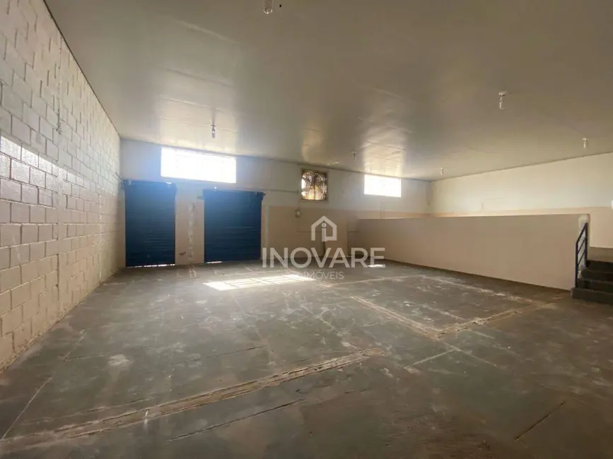 Foto 8 de Armazém / Galpão para alugar, 600m2 em Jardim América, Itumbiara - GO