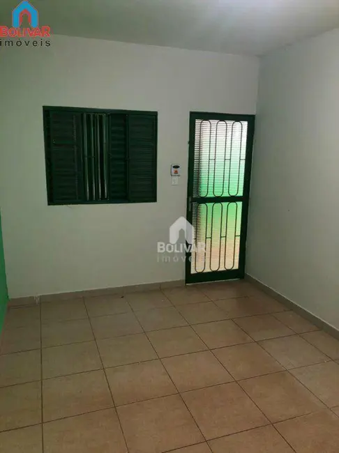 Foto 2 de Casa com 3 quartos para alugar em Setor Novo Horizonte, Itumbiara - GO