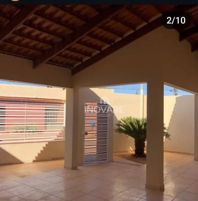 Foto 2 de Casa com 3 quartos à venda, 223m2 em Jardim Morumbi, Itumbiara - GO