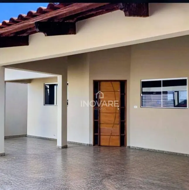 Foto 1 de Casa com 3 quartos à venda, 223m2 em Jardim Morumbi, Itumbiara - GO