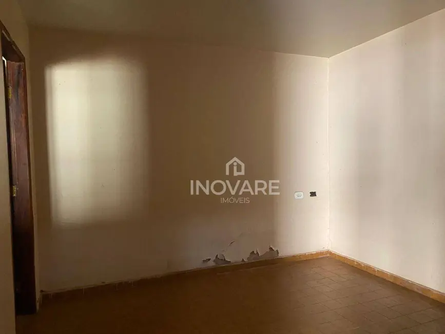 Casa com 3 quartos à venda, 360m2 em Itumbiara - GO - imagem 8 Foto 8 de Casa com 3 quartos à venda, 360m2 em Itumbiara - GO
