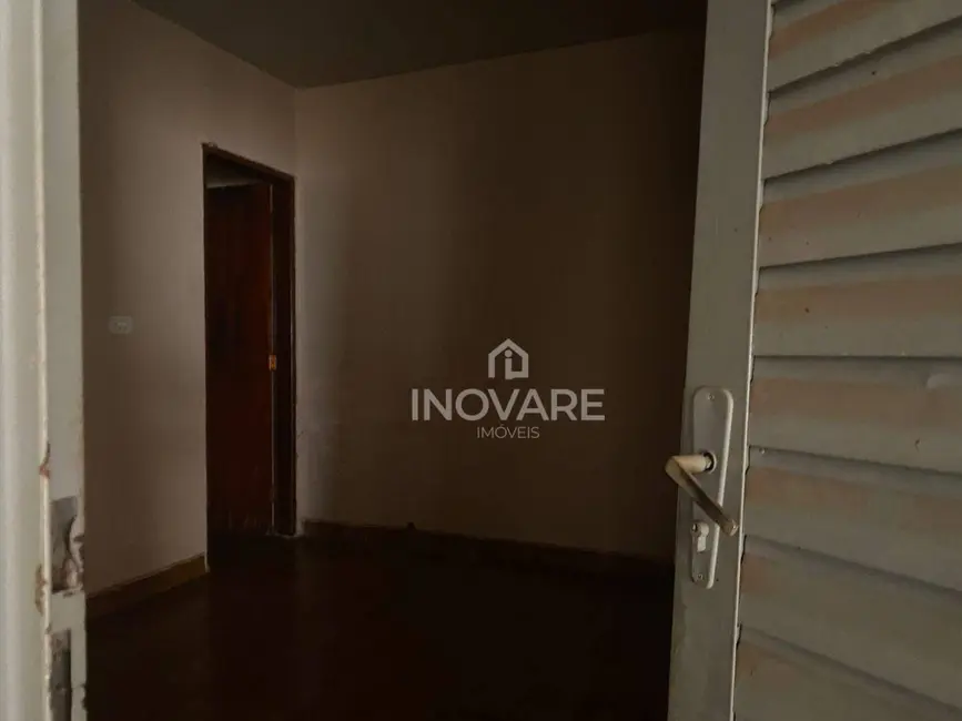 Casa com 3 quartos à venda, 360m2 em Itumbiara - GO - imagem 5 Foto 5 de Casa com 3 quartos à venda, 360m2 em Itumbiara - GO
